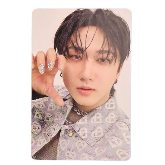 Stray Kids ATE Album APPLE MUSIC POB Photocard [Changbin]